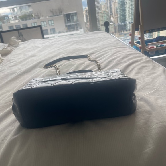 CHANEL Black Quilted Shoulder Bag - Picture 4 of 5